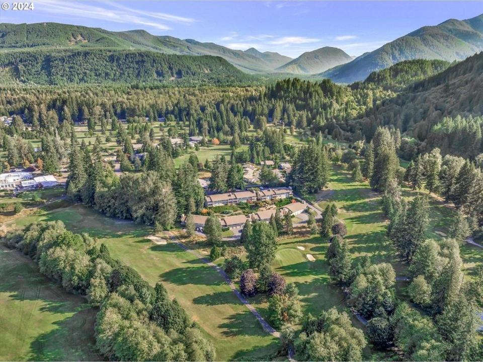 Whispering Woods Resort Welches Dış mekan fotoğraf