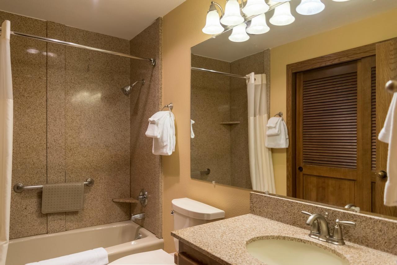 Whispering Woods Resort Welches Dış mekan fotoğraf